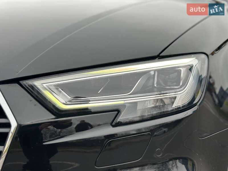 Седан Audi A3 2019 в Киеве