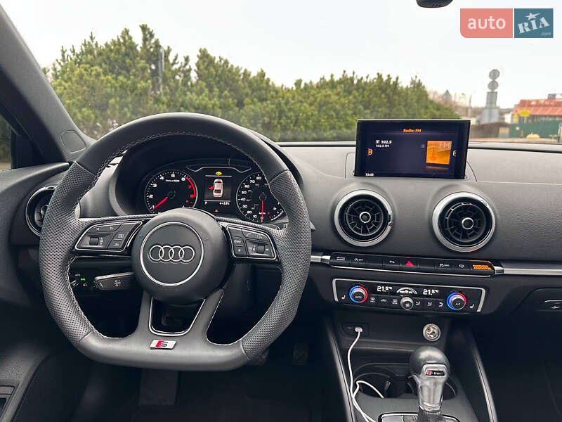 Седан Audi A3 2019 в Киеве