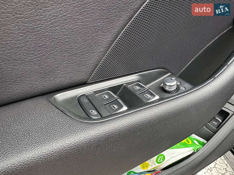 Седан Audi A3 2019 в Киеве