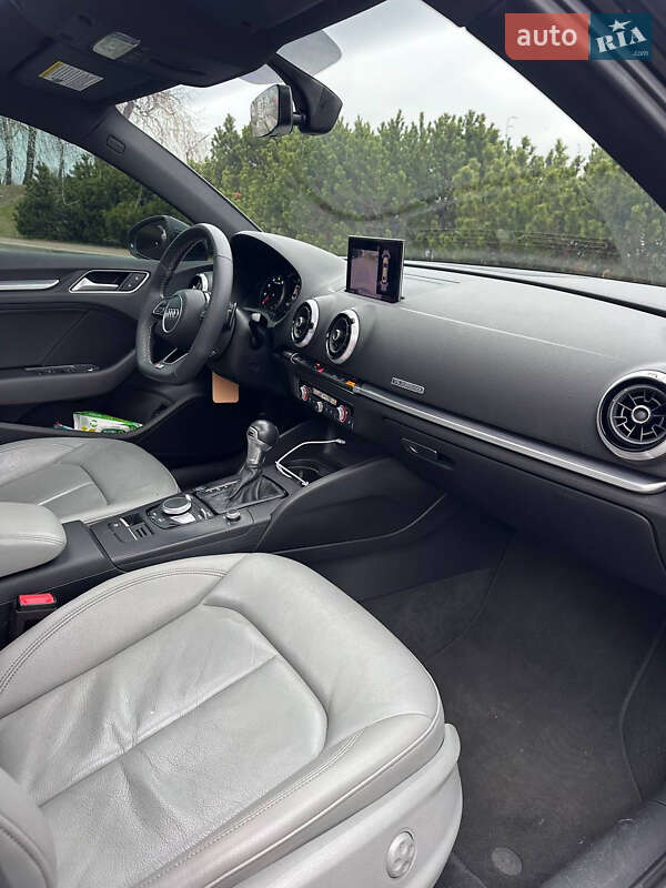 Седан Audi A3 2019 в Киеве