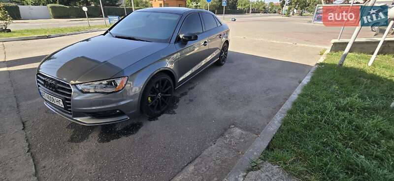 Седан Audi A3 2014 в Ивано-Франковске