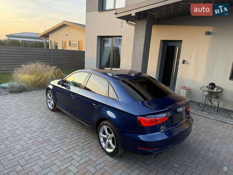 Седан Audi A3 2015 в Ровно