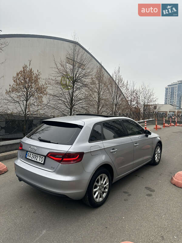 Хэтчбек Audi A3 2015 в Киеве