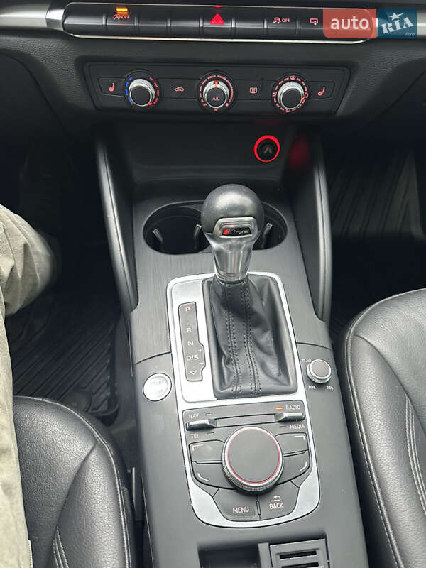 Хэтчбек Audi A3 2015 в Киеве