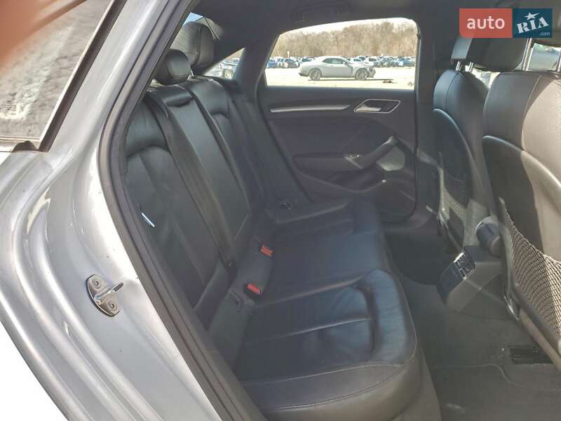 Седан Audi A3 2017 в Львове
