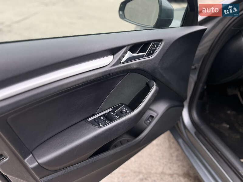 Седан Audi A3 2015 в Киеве