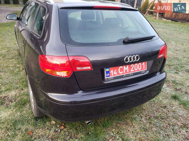 Хэтчбек Audi A3 2006 в Новояворовске