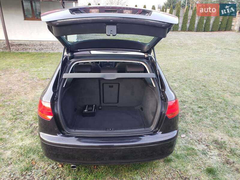 Хэтчбек Audi A3 2006 в Новояворовске