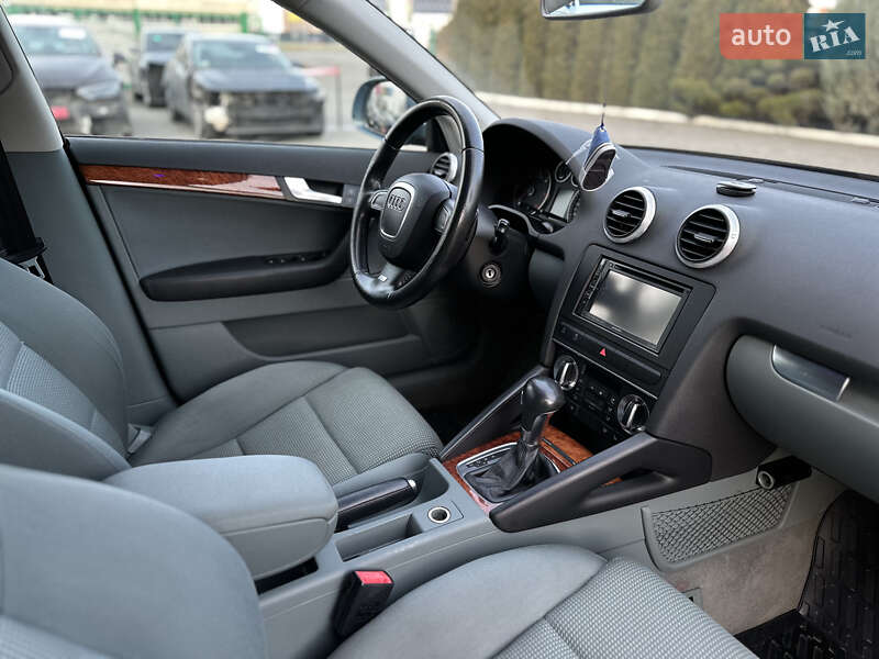 Хэтчбек Audi A3 2010 в Луцке