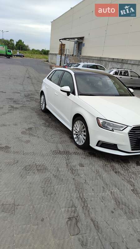 Хэтчбек Audi A3 2016 в Львове фото 4 Хэтчбек Audi A3 2016 в Львове