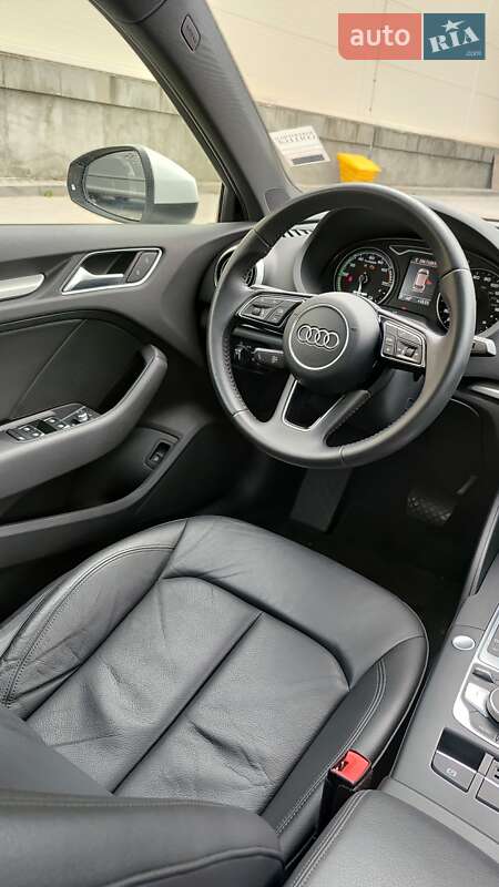 Хэтчбек Audi A3 2016 в Львове фото 23 Хэтчбек Audi A3 2016 в Львове