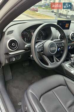Хэтчбек Audi A3 2016 в Львове