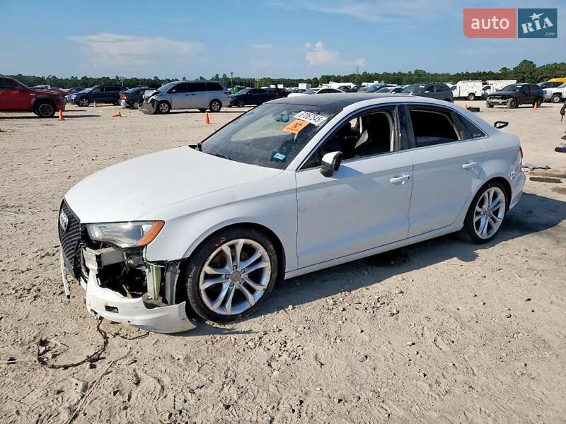 Седан Audi A3 2014 в Киеве