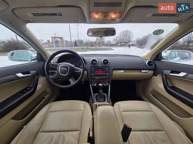 Хэтчбек Audi A3 2011 в Конотопе