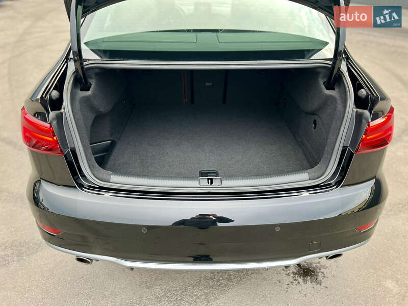Седан Audi A3 2017 в Киеве фото 55 Седан Audi A3 2017 в Киеве