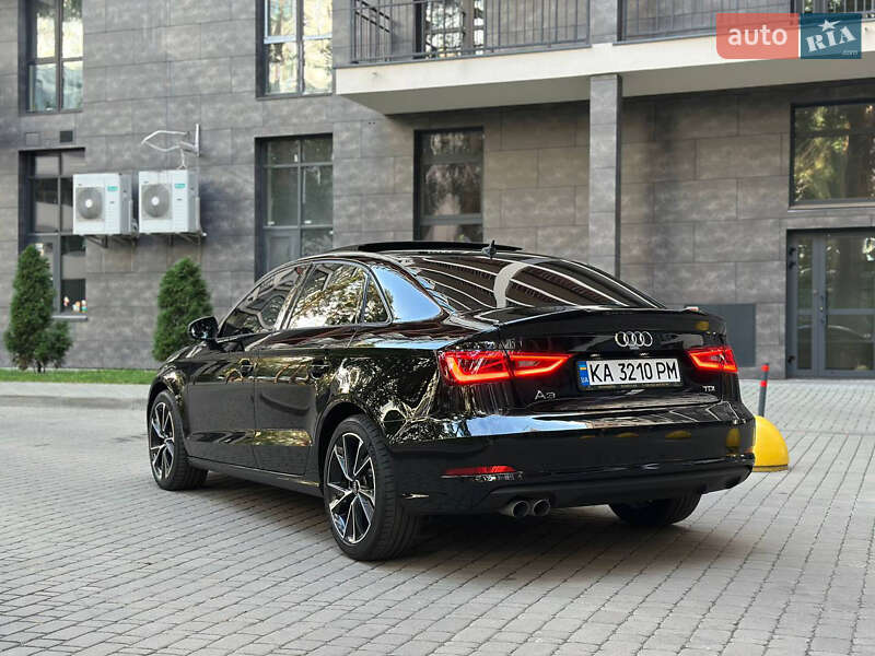 Седан Audi A3 2015 в Киеве