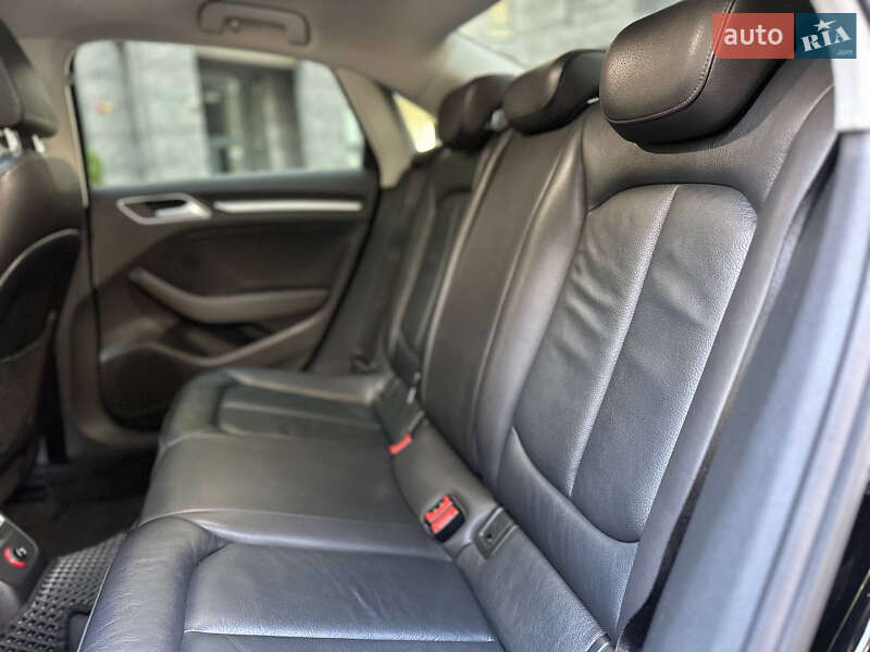 Седан Audi A3 2015 в Киеве