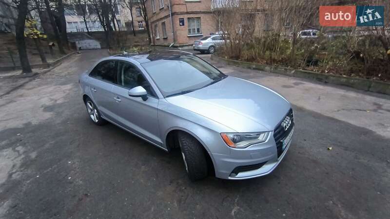 Седан Audi A3 2015 в Киеве
