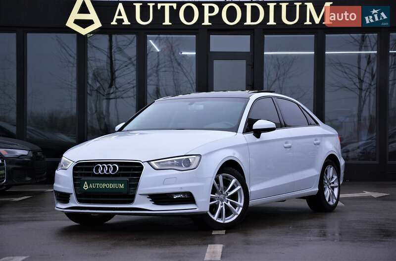 Седан Audi A3 2016 в Киеве