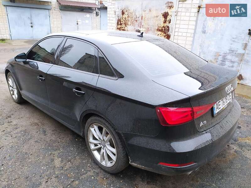 Седан Audi A3 2015 в Днепре