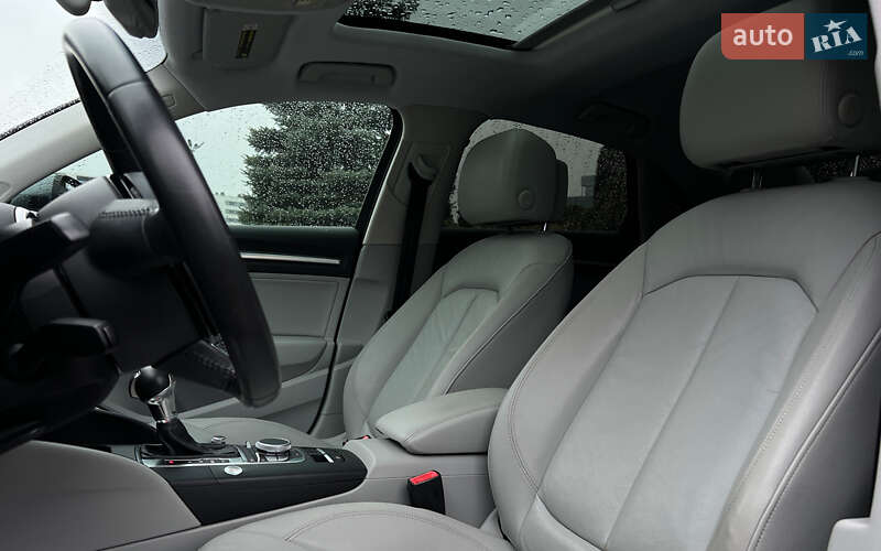 Седан Audi A3 2014 в Львові