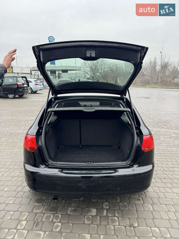 Хэтчбек Audi A3 2005 в Староконстантинове