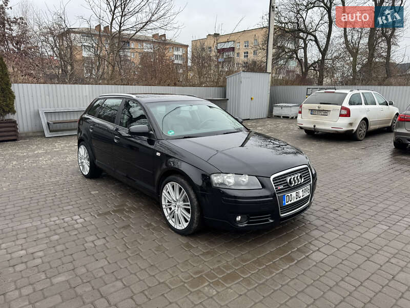 Хэтчбек Audi A3 2005 в Староконстантинове