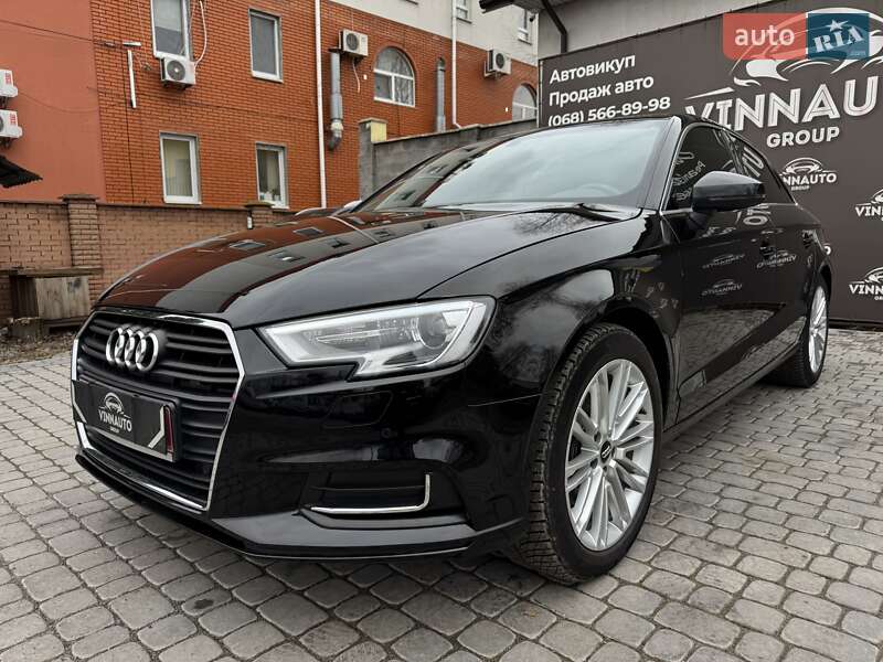 Седан Audi A3 2018 в Виннице