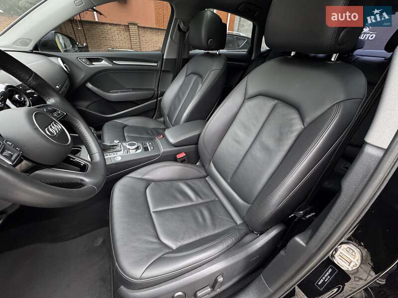 Седан Audi A3 2018 в Виннице