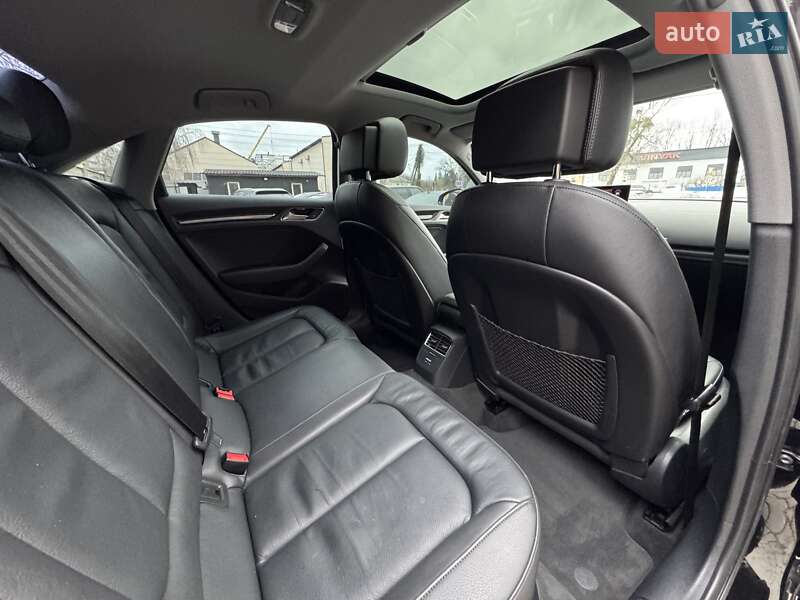Седан Audi A3 2018 в Виннице