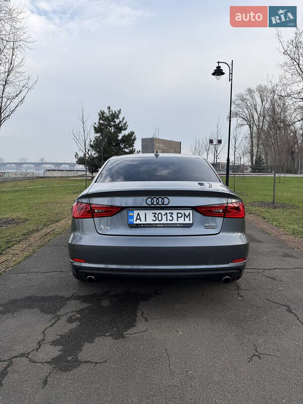 Седан Audi A3 2015 в Киеве