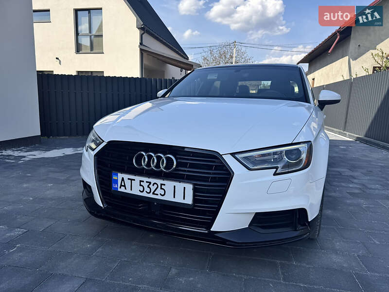 Седан Audi A3 2017 в Коломые