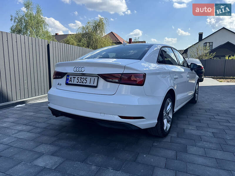 Седан Audi A3 2017 в Коломые