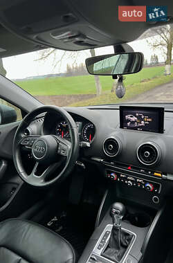 Седан Audi A3 2017 в Рівному