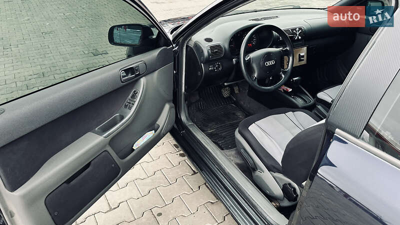 Хэтчбек Audi A3 1998 в Кривом Роге