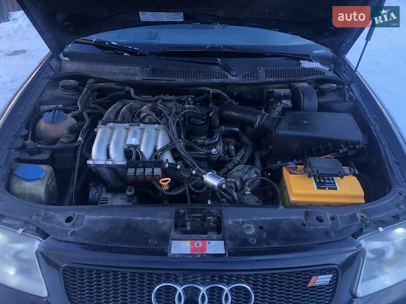 Хэтчбек Audi A3 2000 в Черняхове