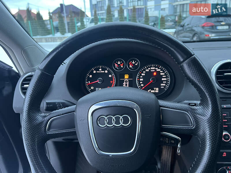 Хэтчбек Audi A3 2009 в Луцке