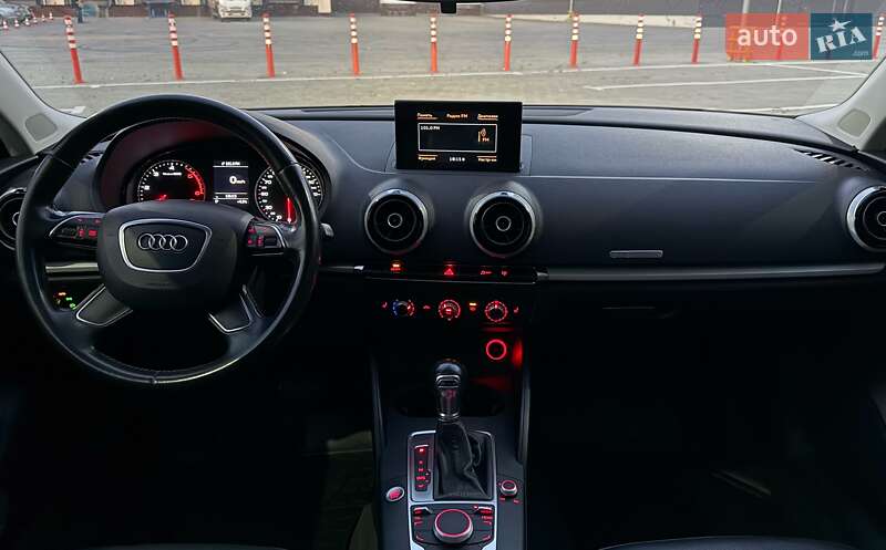 Седан Audi A3 2016 в Черкассах