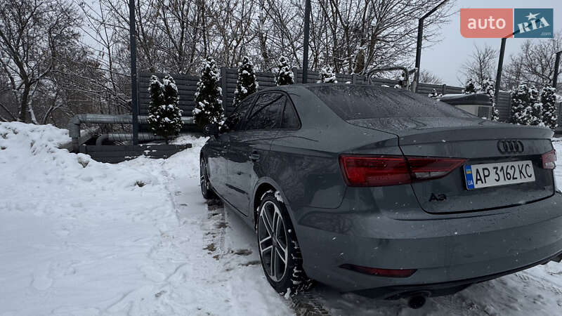 Седан Audi A3 2017 в Ізюмі