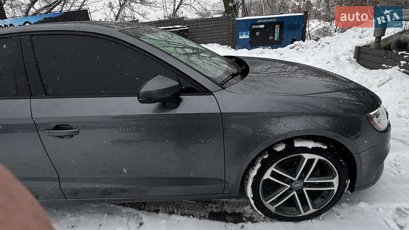 Седан Audi A3 2017 в Ізюмі