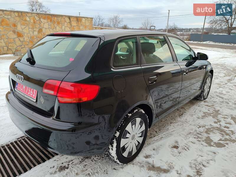 Хэтчбек Audi A3 2006 в Черновцах
