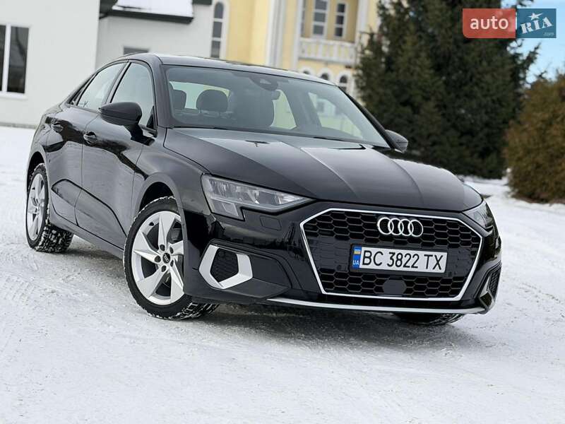 Седан Audi A3 2023 в Львове