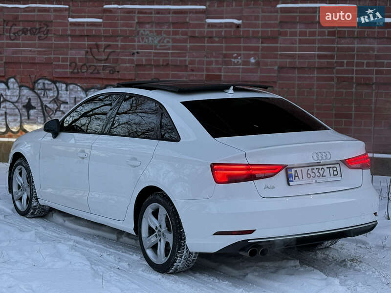 Седан Audi A3 2017 в Чернигове