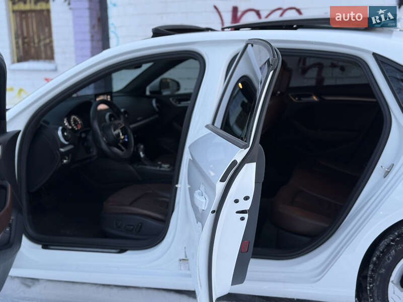 Седан Audi A3 2017 в Чернигове