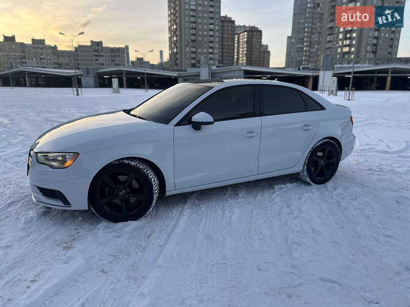 Седан Audi A3 2014 в Києві