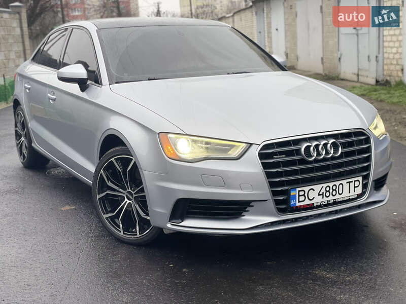 Седан Audi A3 2015 в Харькове
