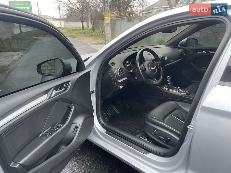 Седан Audi A3 2015 в Харькове