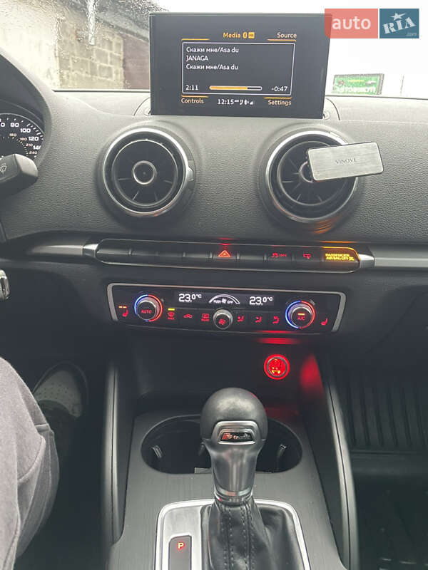 Седан Audi A3 2015 в Харькове