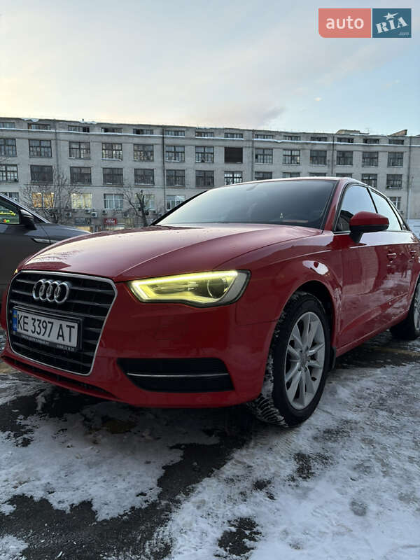 Хетчбек Audi A3 2013 в Києві
