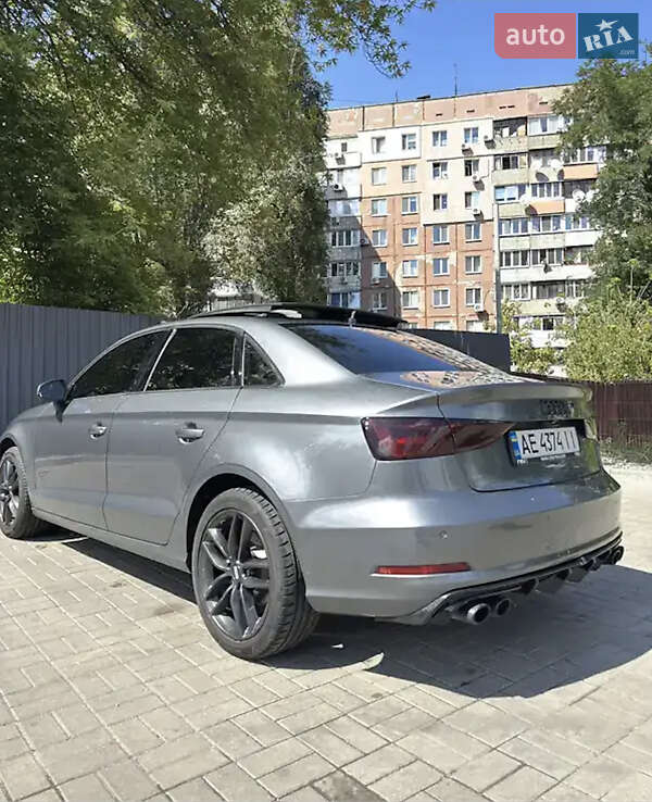 Седан Audi A3 2016 в Тернополе